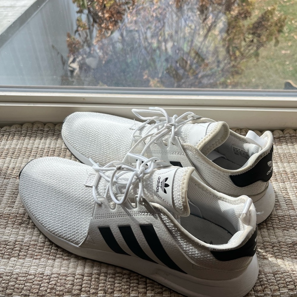 Adidas White and Black Athletic Shoes - Picture 3 of 7